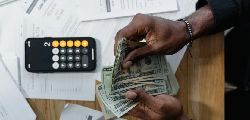 27歲，他賣房投了大疆