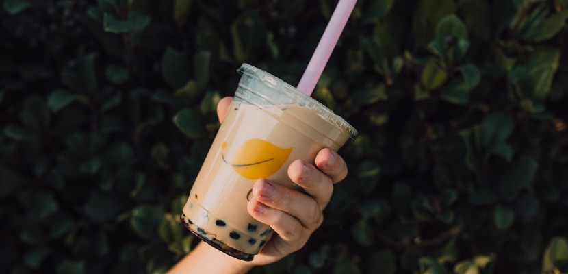 “一点点威胁员工”上热搜，品牌方回应